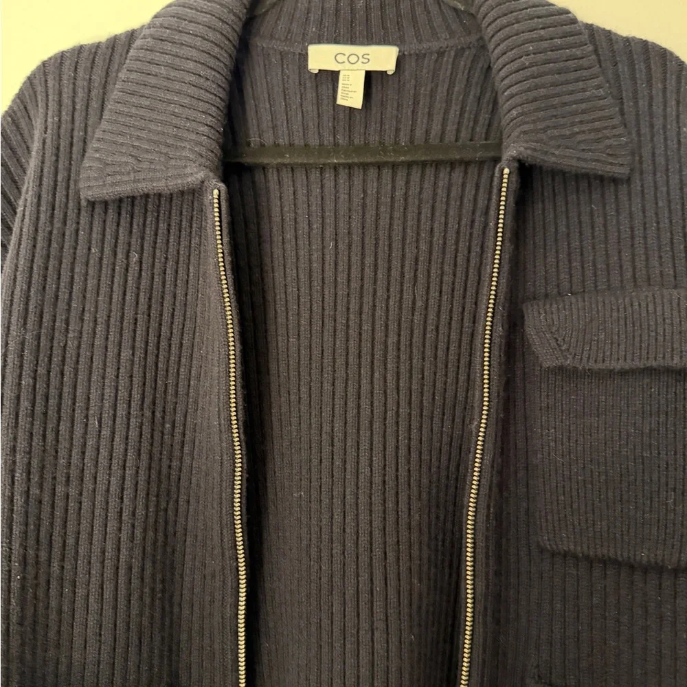 COS Ribbed Zip-Front Cardigan Jacket in Navy Blue - Picture 4 of 5